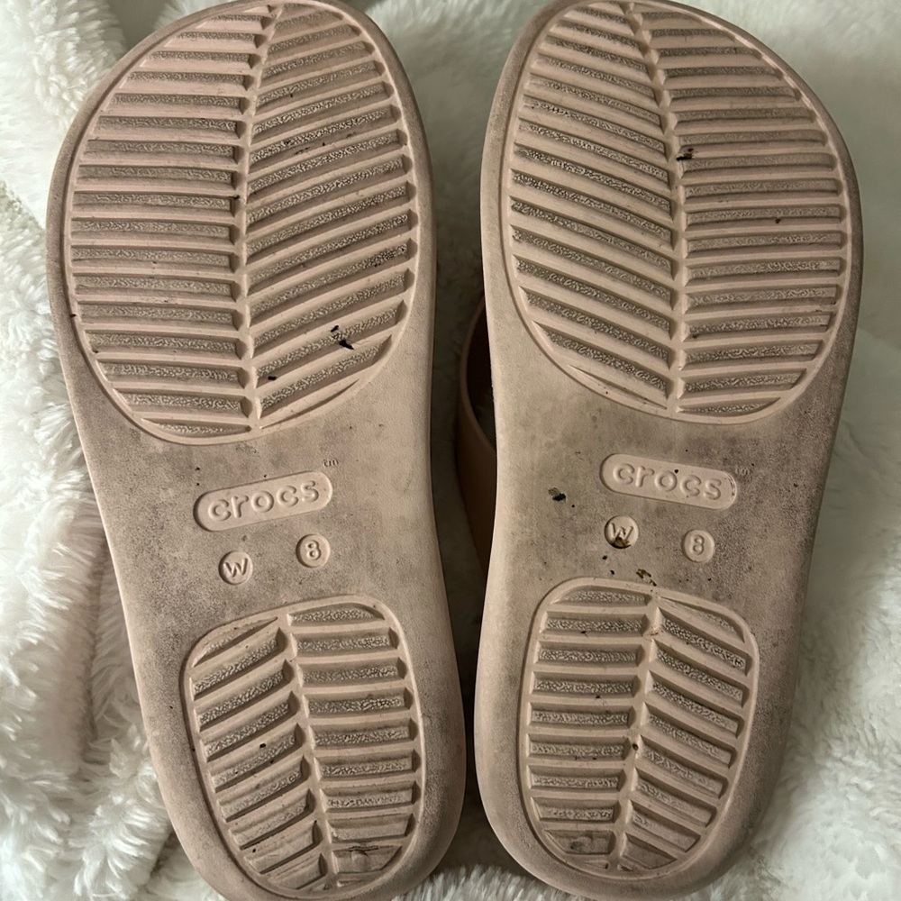 Crocs Getaway Platform Flip Flops in Quartz - Picture 11 of 11